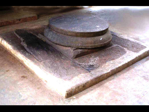 ബലിക്കല്ലുകളില്‍ പ്രത്യക പൂജകള്‍