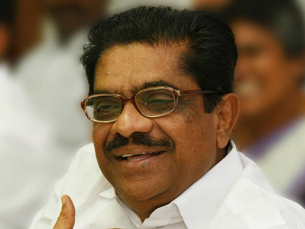 ശുദ്ധ തട്ടിപ്പെന്നും...