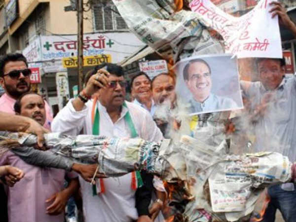 ആത്മഹത്യകള്‍ മറച്ചുവെക്കുന്നു