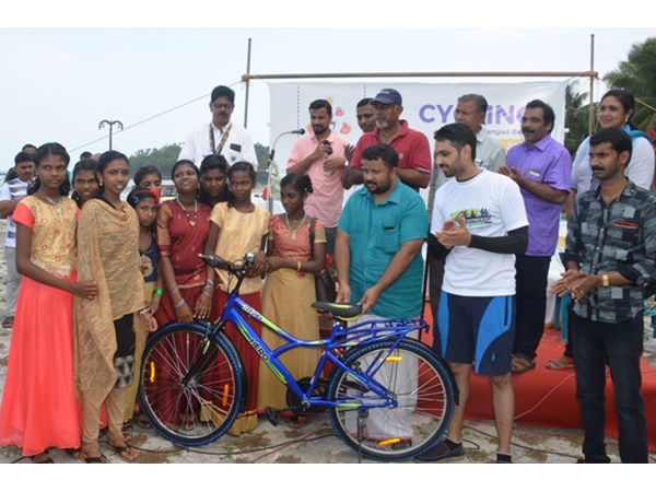 ഗിഫ്റ്റ് എ സൈക്കിള്‍ പദ്ധതി