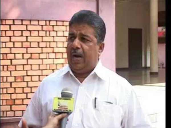 കാല്‍ചുവട്ടിലെ മണ്ണൊലിച്ച് പോകുന്നു