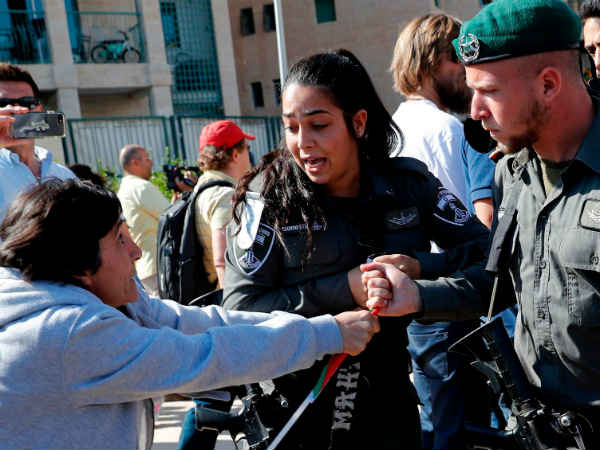 തങ്ങള്‍ എന്തു ചെയ്യണം