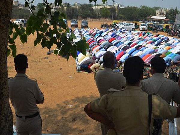 മുസ്ലിംകള് ബംഗ്ലാദേശിലേക്ക് പോകണം മുസ്ലിംകള് ബംഗ്ലാദേശിലേക്ക് പോകണം