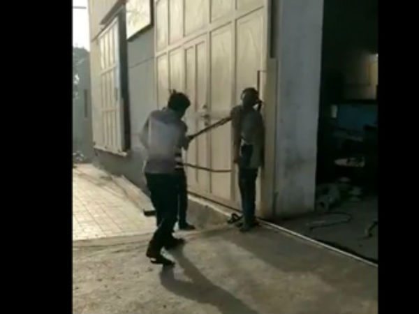 കെട്ടിയിട്ട് മര്ദ്ദിച്ചു കെട്ടിയിട്ട് മര്ദ്ദിച്ചു