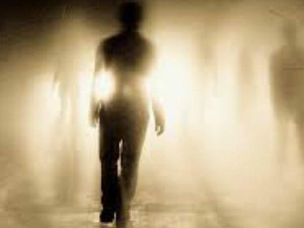 അപമര്യാദയായി പെരുമാറി