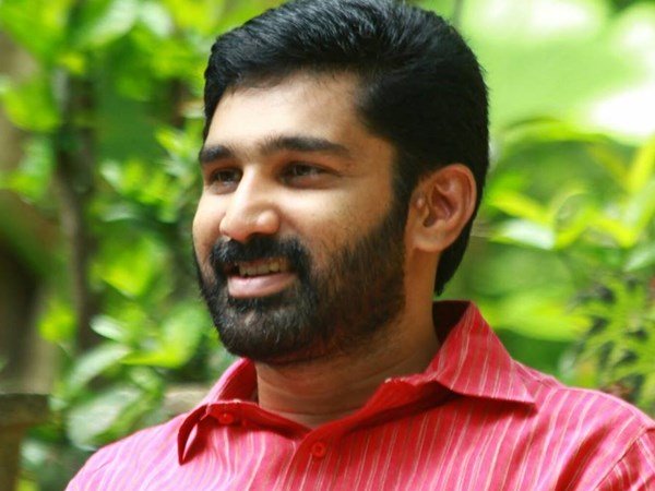 വീണിടത്ത് കിടന്ന് ഉരുളൽ