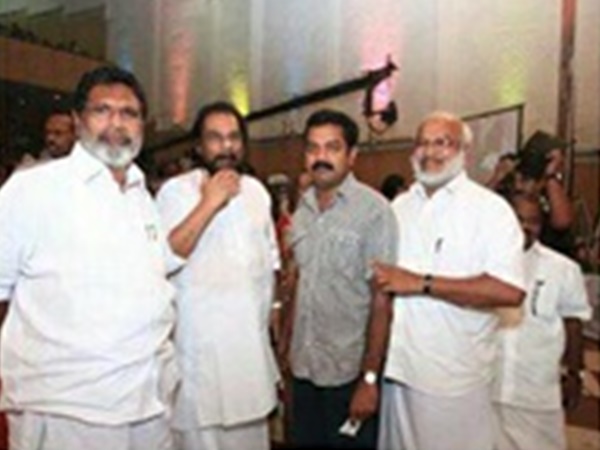 ഞങ്ങൾ അലറുന്നത് അതുകൊണ്ടാണ് ഞങ്ങൾ അലറുന്നത് അതുകൊണ്ടാണ്