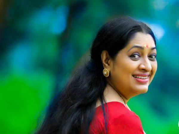 ലഭിച്ചത് നിറഞ്ഞ കൈയ്യടി