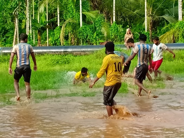 കിടിലം ബോർഡുകൾ 