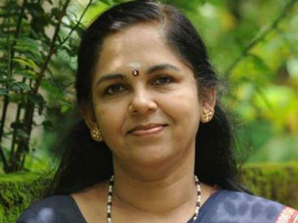 ബുദ്ധിയുള്ള ഒരുത്തന്‍ പോലുമില്ലേ