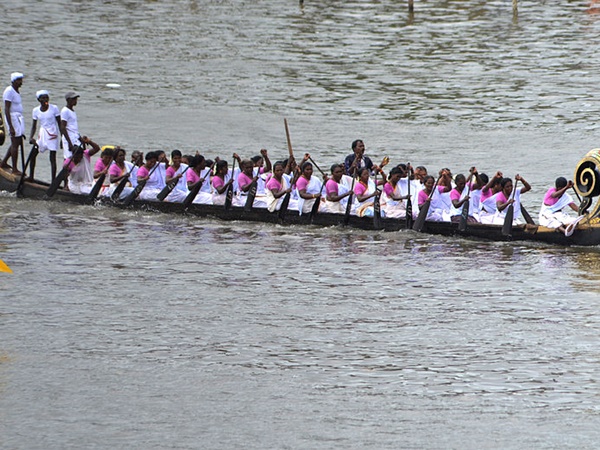 ചുരുളന് വള്ളം ചുരുളന് വള്ളം
