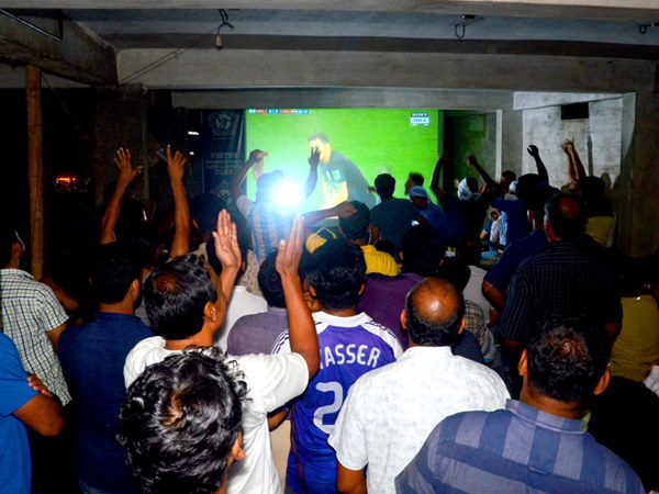 നെഞ്ചകം തകര്‍ന്ന് അര്‍ജന്റീന ആരാധകര്‍