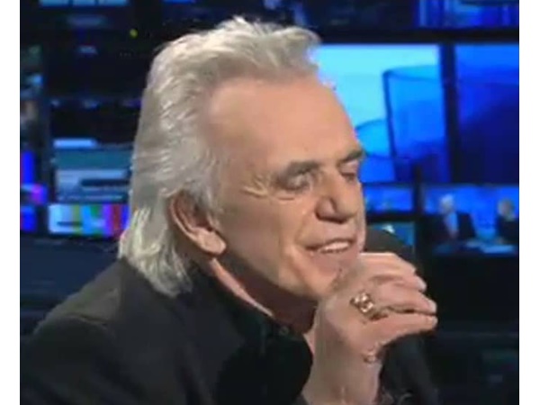 രണ്ടായിരത്തിലേറെ സ്ത്രീകള്‍