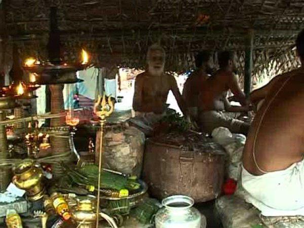 നെയ്യാട്ടത്തോടെ തുടക്കം