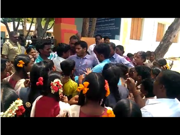 സ്‌കൂള്‍ ജീവിതം...