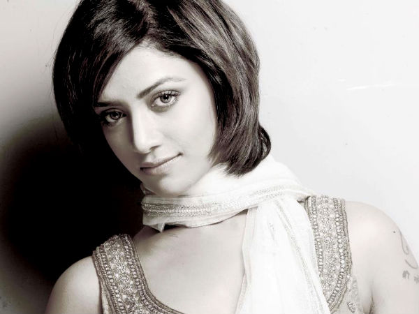 നടിയെക്കുറിച്ച് അഭിമാനം