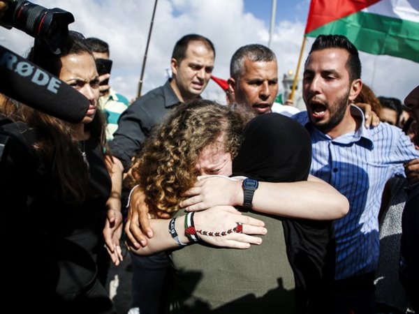 തടവുകാരുടെ സന്ദേശം കൈമാറി തടവുകാരുടെ സന്ദേശം കൈമാറി