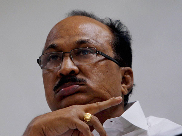 കോണ്‍ഗ്രസില്‍ പൊട്ടിത്തെറി