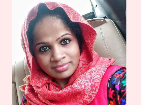 പുണ്ണ്‌ കാൻസറായി മാറുന്നുണ്ട്‌