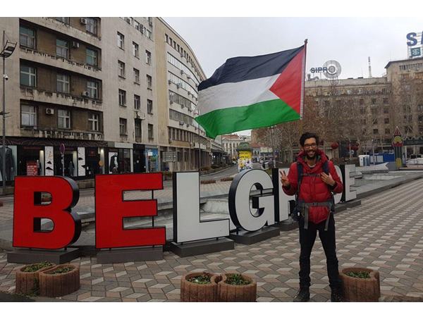 11 മാസം നീണ്ട കാല്‍നടയാത്ര