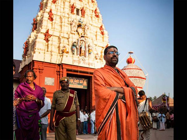 പരസ്ത്രീ ബന്ധമെന്ന് 