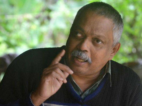 കത്തി കുത്തിറക്കി, തിരിച്ചു