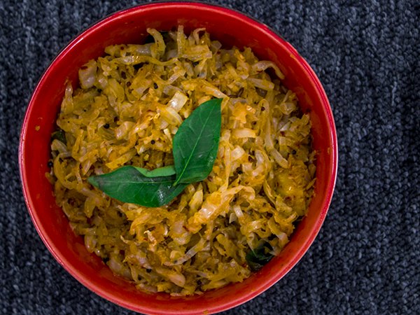 തോരനും ഓലനും