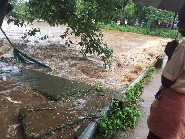 എല്ലായിടത്തും പ്രശ്‌നം