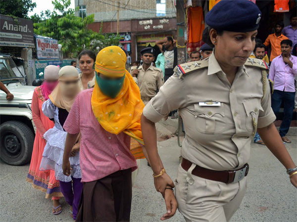  ഗർഭിണികളും കുഞ്ഞുങ്ങളും