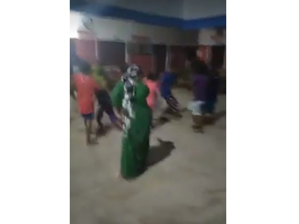 ക്യാമ്പാണ് പോലും ക്യാമ്പ്