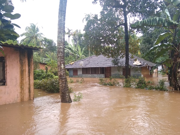 പ്രളയ കെടുതിക്കെതിരെ