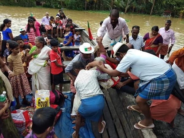 മാലിന്യങ്ങള്‍ നീക്കണം