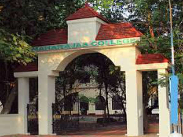 കോളേജുകളില്‍