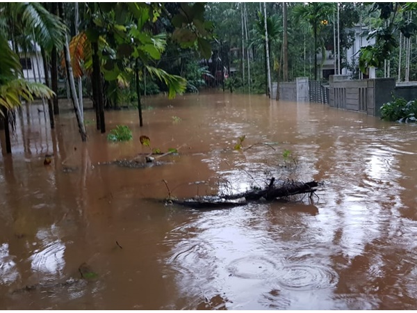 അഭൂതപൂര്‍വ്വമായ ഒത്തൊരുമ