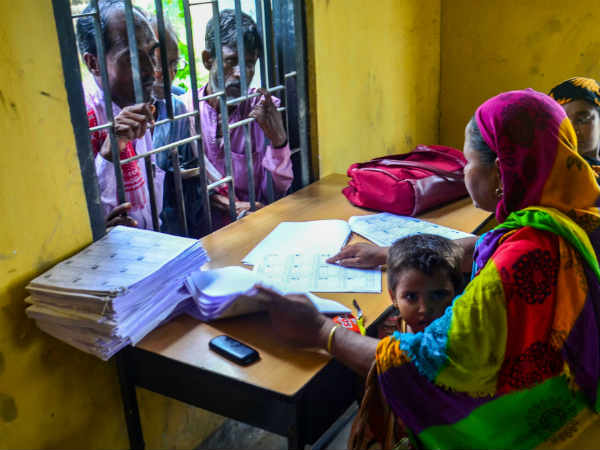 പൗരന്‍മാരല്ലാത്ത ആ മനുഷ്യര്‍