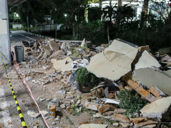 ഞായറാഴ്ച മരിച്ചത് 131 പേര് ഞായറാഴ്ച മരിച്ചത് 131 പേര്