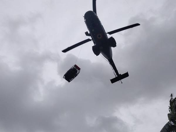 helicopter-153465785