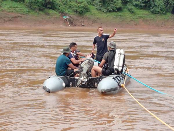  വിലങ്ങുതടിയായി കുത്തൊഴുക്ക്