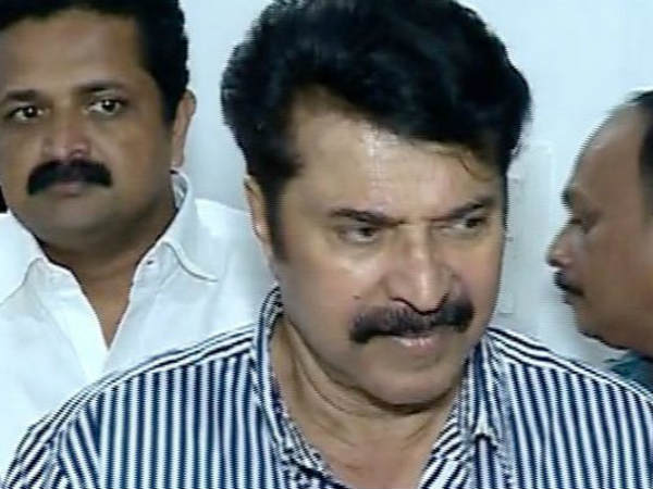 മമ്മൂട്ടിയും മകന്‍ ദുല്‍ഖറും