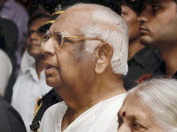 വിമര്‍ശനങ്ങള്‍