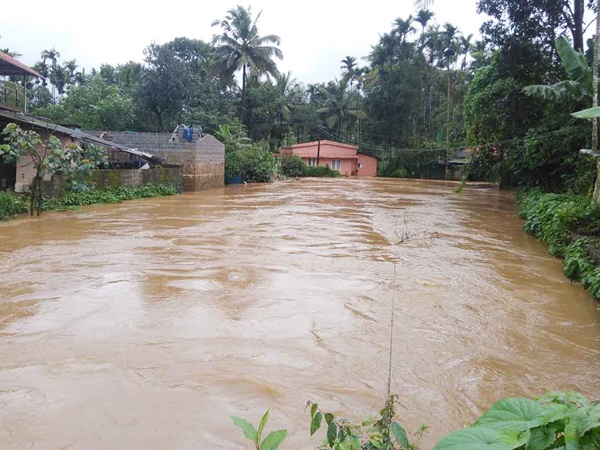 മഴക്കെടുതിയിൽ കേരളം