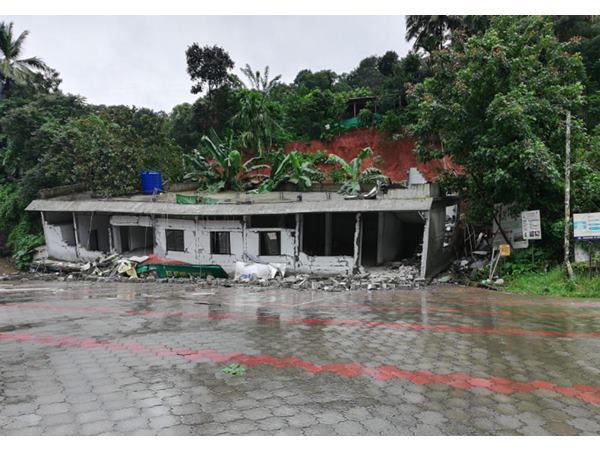 vythiribuildingcollapse-