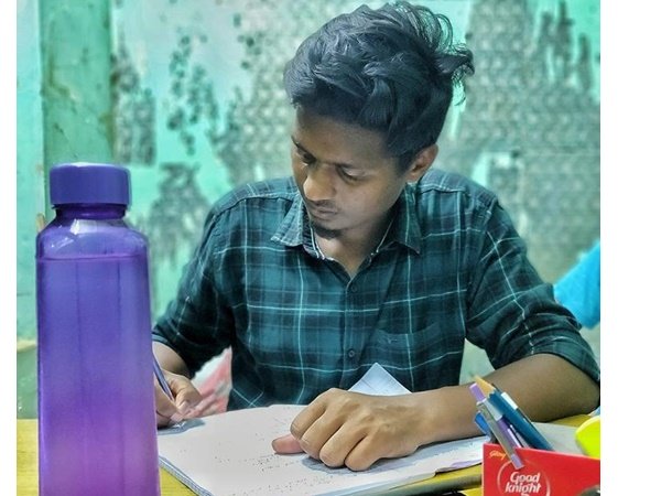 ബായ് ഇന്ദിര കൃഷ്ണന്‍