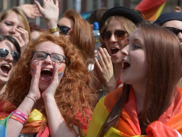  സമരങ്ങളും സജീവം