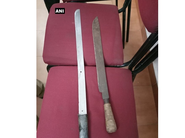 അറസ്റ്റ്