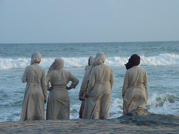  ചൂഷണങ്ങള്‍ക്ക് വേണ്ടി