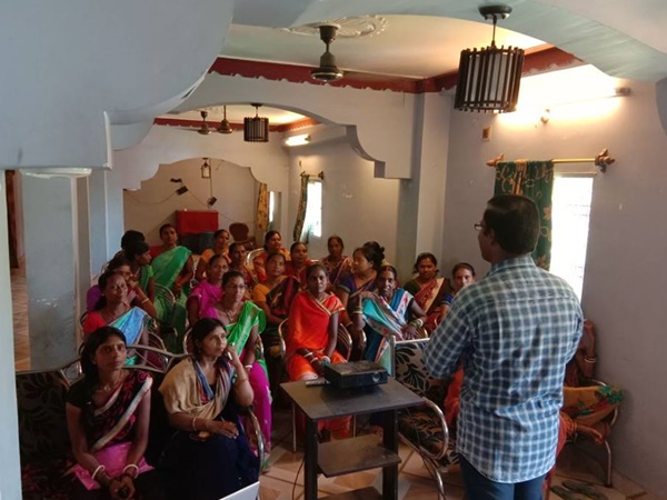 പരിശീലനം നല്‍കി