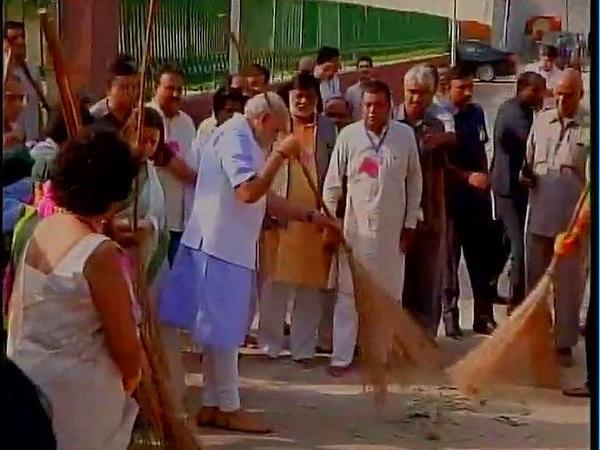 ശുചീകരിച്ചു