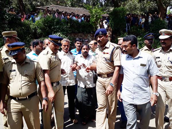 വിശ്വനെ ഭയന്ന് ഉറങ്ങാതിരുന്ന കാവിലുംപാറ സ്വദേശികള്‍