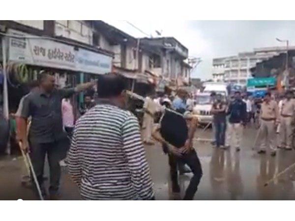 ഒരു ലക്ഷത്തിലധികം ആളുകള്‍ 
